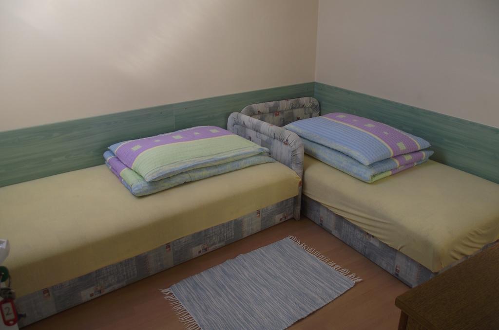 Radek Vendeghaz Es Apartman Halászi 외부 사진